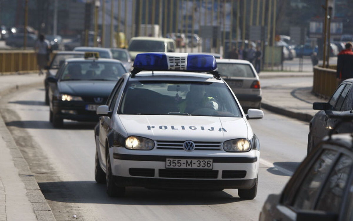 FOTO » Întoarcere în timp » La Zenica e ca în România anilor 1994-1995