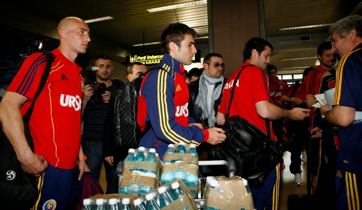FOTO » Pana de curent de la Otopeni l-a blocat pe Raţ