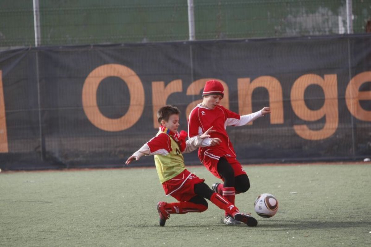 GALERIE FOTO » GSP îţi prezintă "Dinamo Kids", grupa '99 care a luat titlul în acest an!