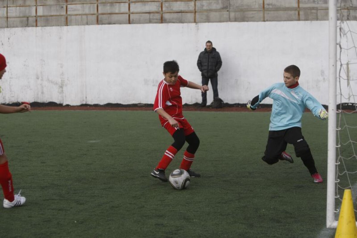 GALERIE FOTO » GSP îţi prezintă "Dinamo Kids", grupa '99 care a luat titlul în acest an!