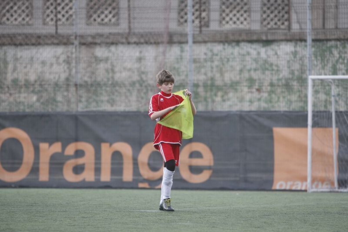 GALERIE FOTO » GSP îţi prezintă "Dinamo Kids", grupa '99 care a luat titlul în acest an!