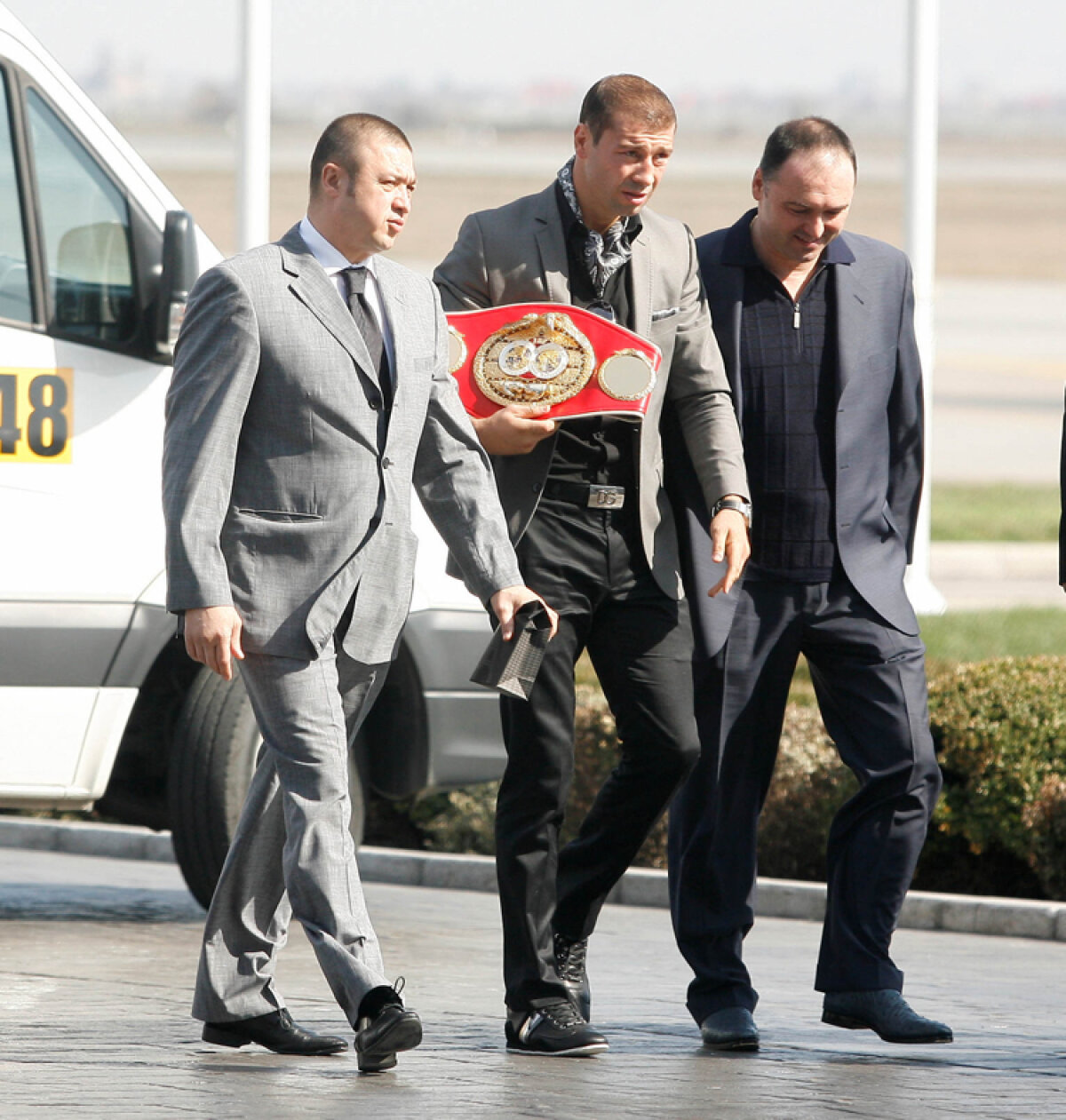 Bute a revenit în România cu veşti bune: "Sînt şanse mari să boxez acasă în acest an"