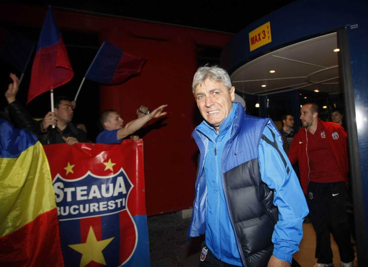 FOTO EXCLUSIV » Steliştii au fost primiţi "regeşte" la Chişinău