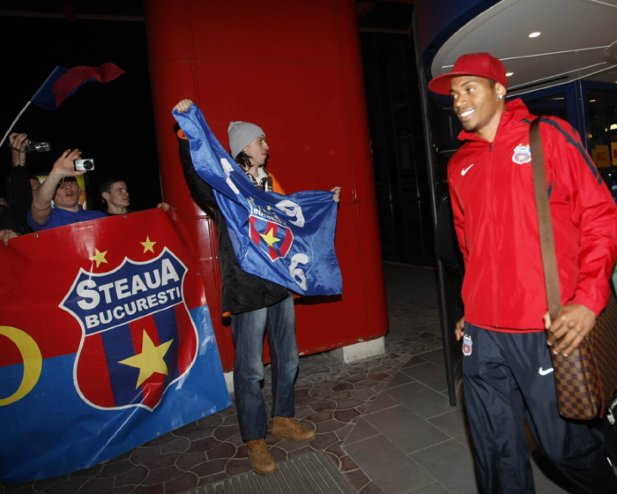 FOTO EXCLUSIV » Steliştii au fost primiţi "regeşte" la Chişinău