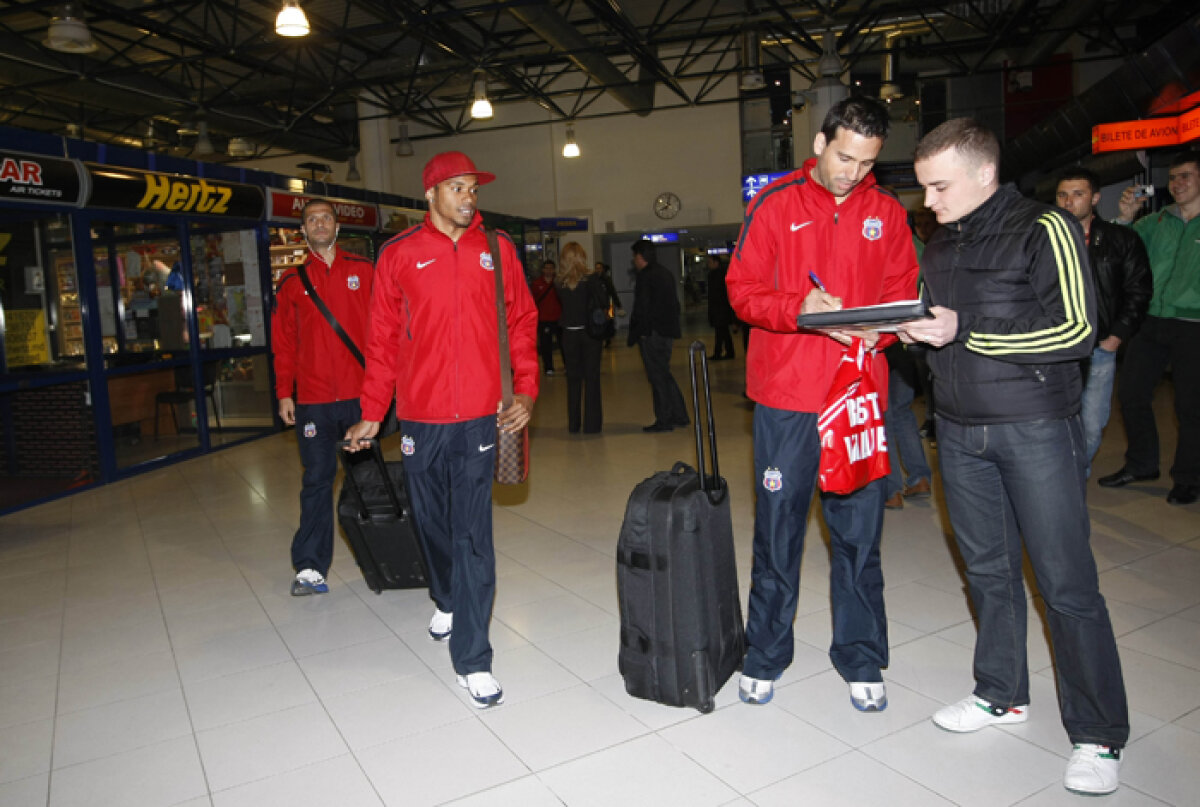 FOTO EXCLUSIV » Steliştii au fost primiţi "regeşte" la Chişinău