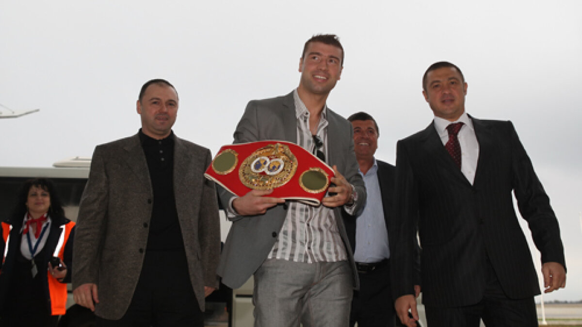 Lucian Bute a adus din nou in România centura de campion mondial » Dur şi elegant