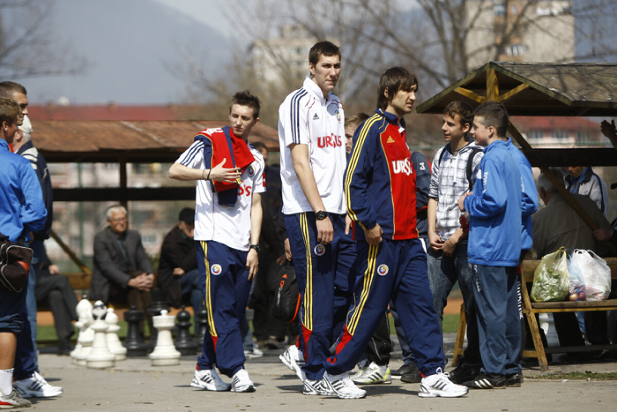 FOTO » Vezi imagini de la plimbarea "tricolorilor" din această dimineaţă