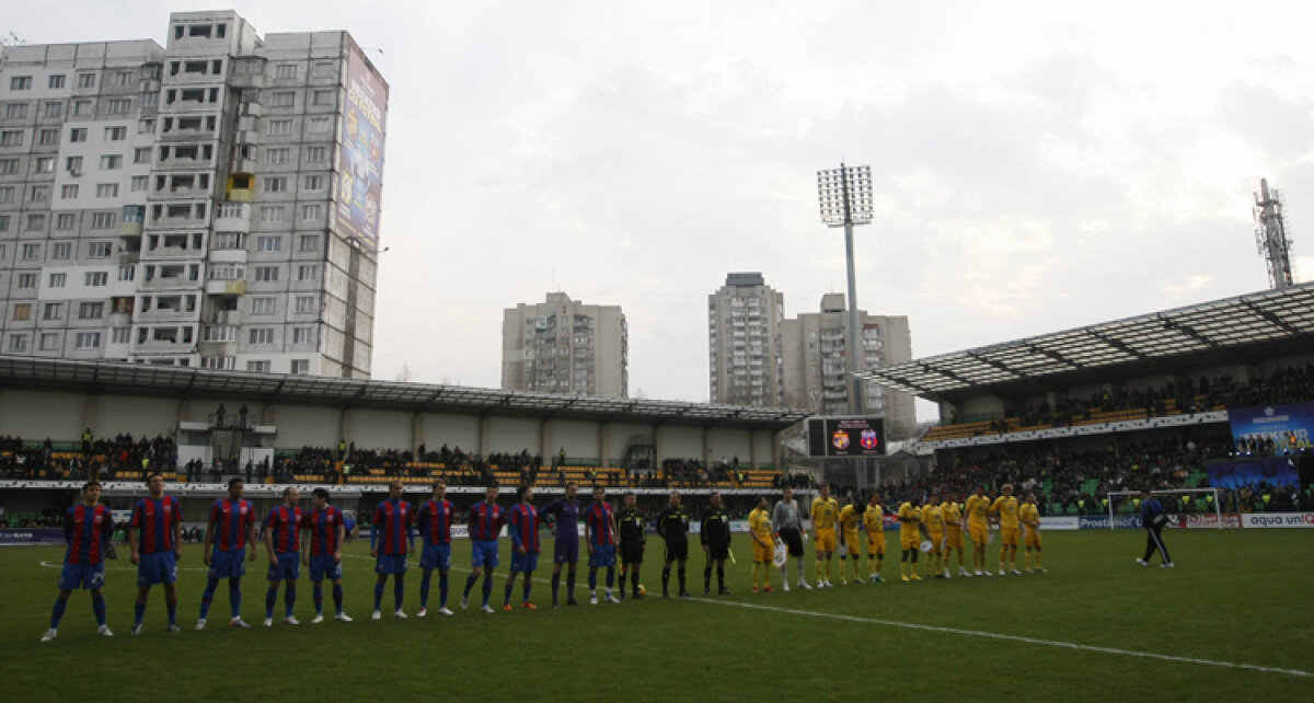 Steaua a cucerit Moldova şi le-a făcut seara dulce basarabenilor » Patru bomboane "Bucuria"