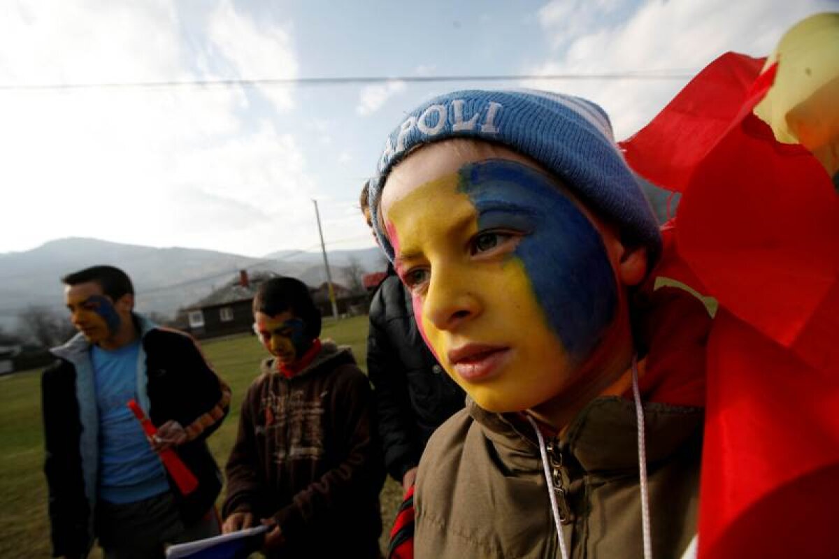 FOTO Fanii României au intrat în febra meciului!