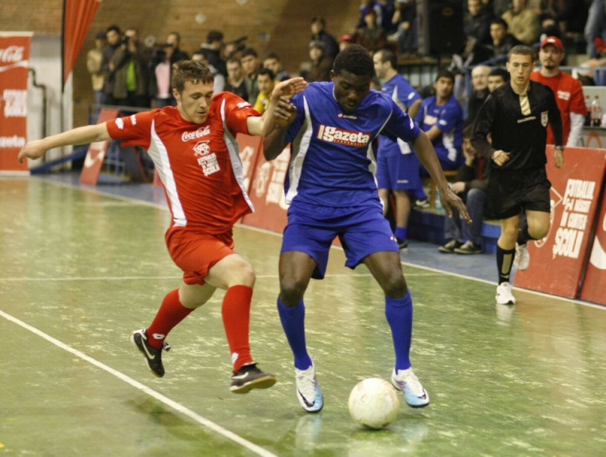 GALERIE FOTO Wesley, Adailton şi Sînmărtean, vedete la "Fotbalul s-a născut în curtea şcolii"