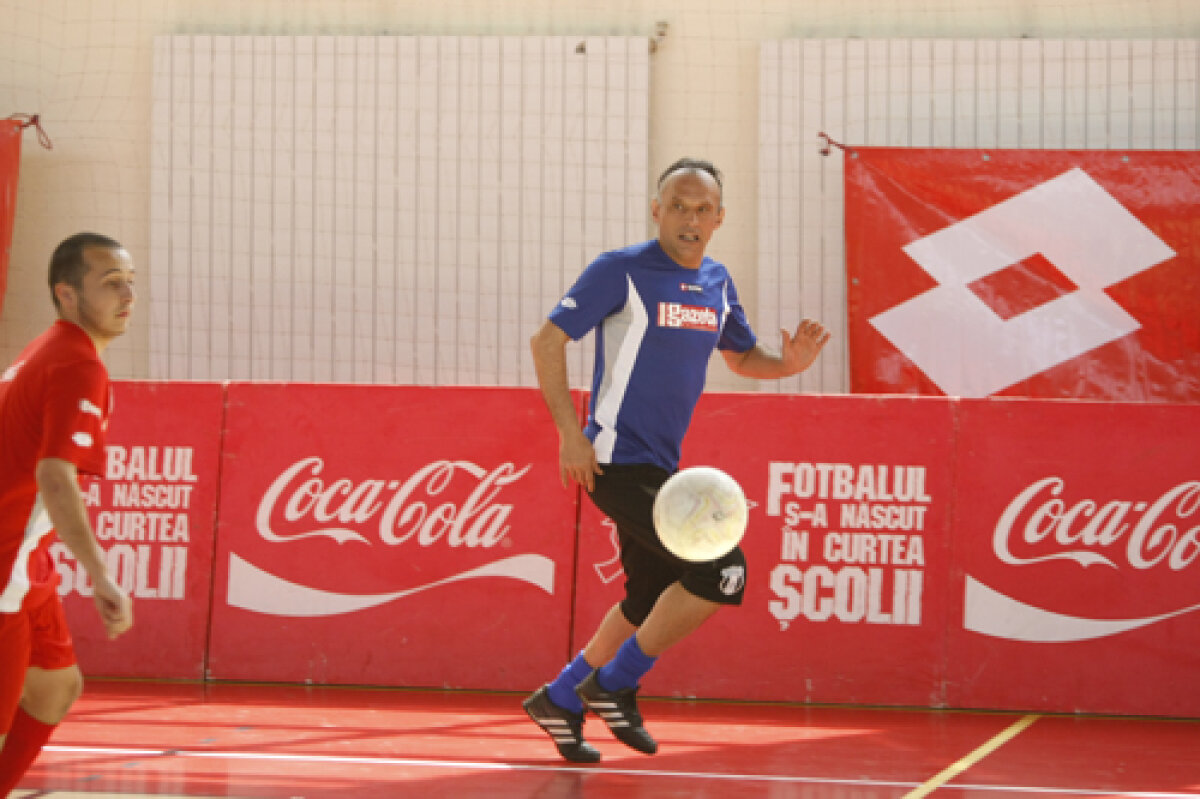 GALERIE FOTO: Selymes, Doroftei şi Prunea au făcut spectacol cu echipa Colegiului "Caragiale" » O pasă furtunoasă