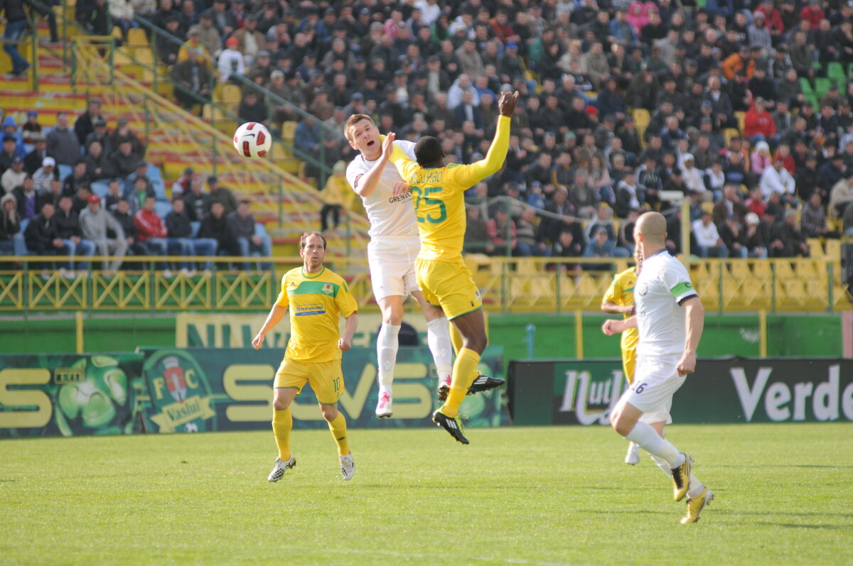 FOTO si VIDEO // FC Vaslui - Urziceni 2-0