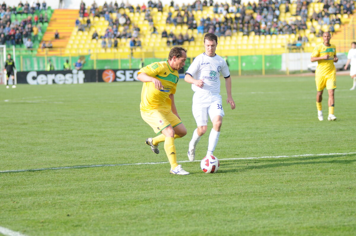 FOTO si VIDEO // FC Vaslui - Urziceni 2-0