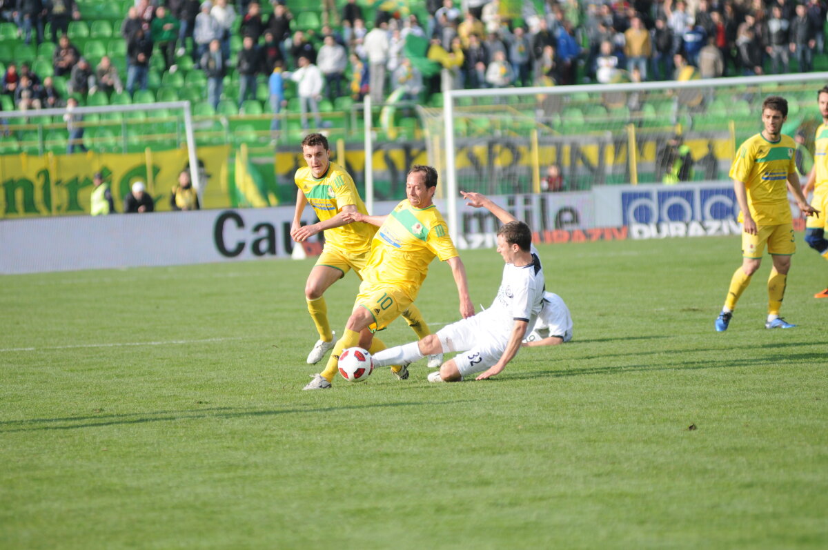 FOTO si VIDEO // FC Vaslui - Urziceni 2-0