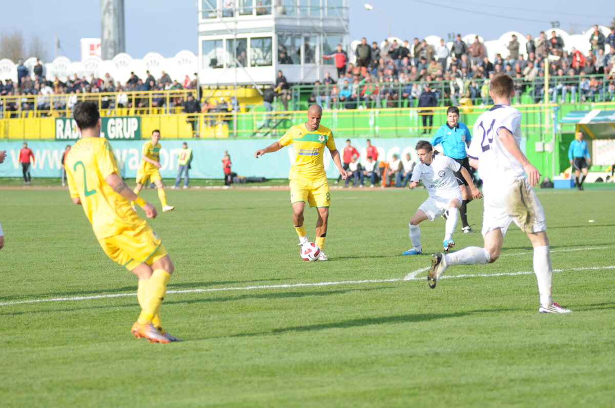 FOTO si VIDEO // FC Vaslui - Urziceni 2-0