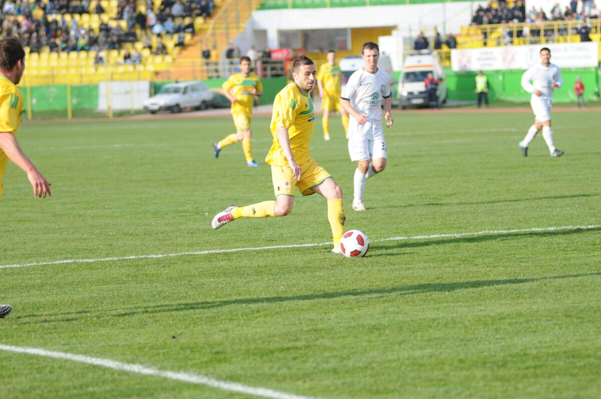 FOTO si VIDEO // FC Vaslui - Urziceni 2-0