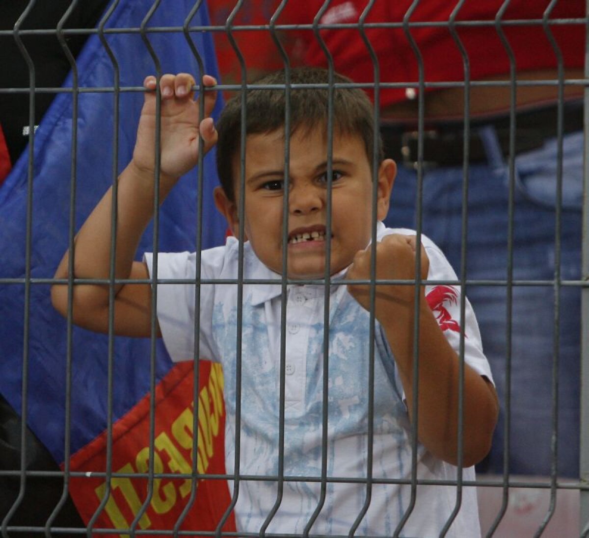 Steaua nu pierde, Poli nu trece pe primul loc