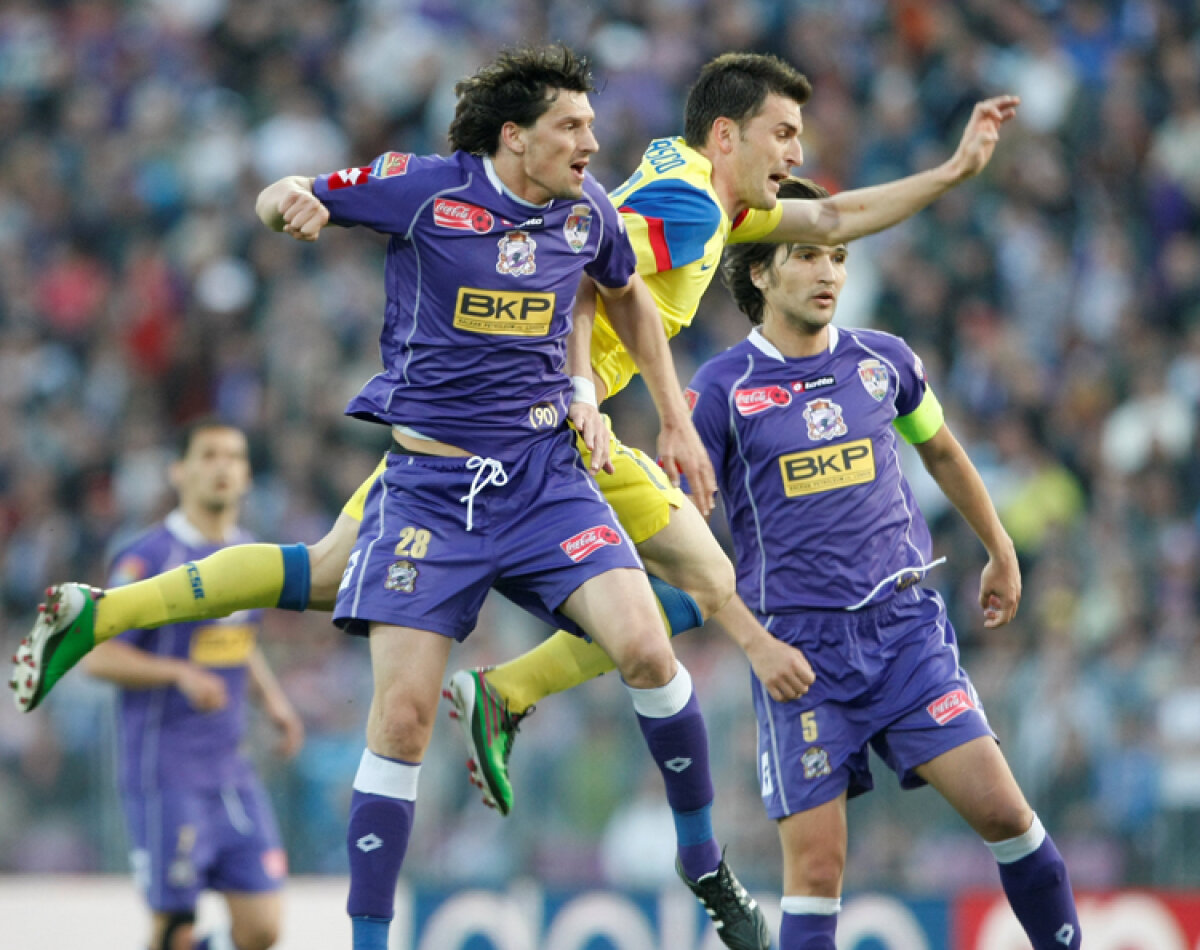 Steaua nu pierde, Poli nu trece pe primul loc