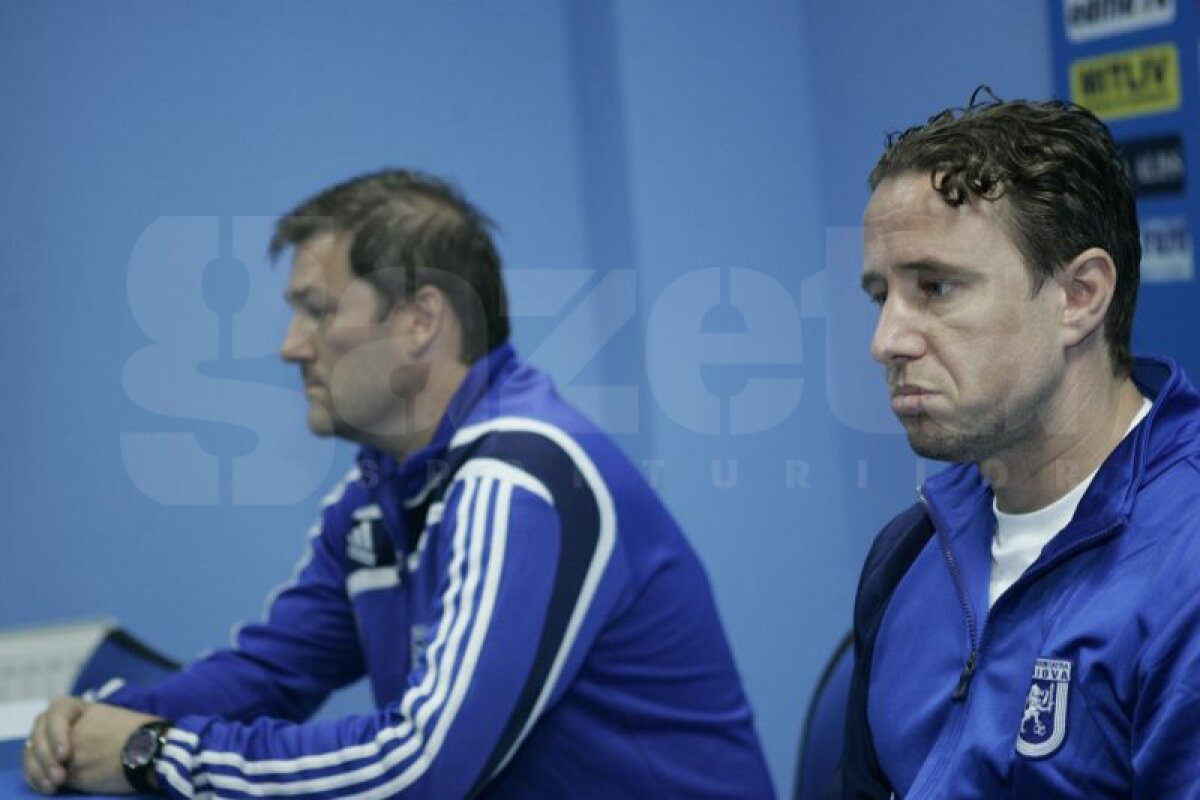 FOTO Reghecampf promite că la Craiova nu vor mai fi probleme în vestiar