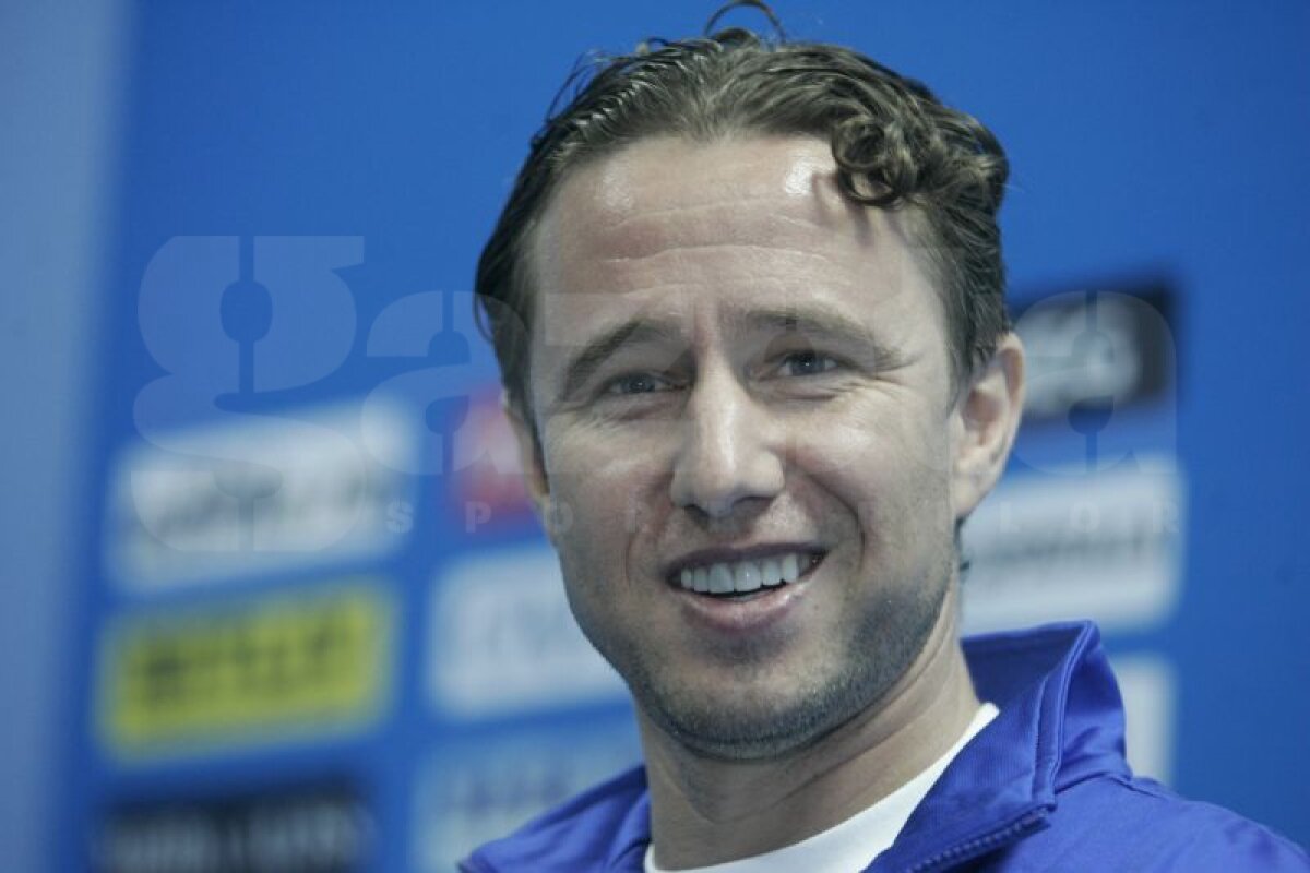 FOTO Reghecampf promite că la Craiova nu vor mai fi probleme în vestiar