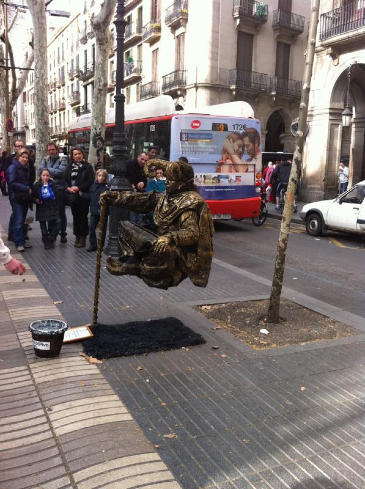 Barcelona a devenit obiectiv fotbalistic pentru românii încurajaţi de preţurile mici ale avioanelor low cost