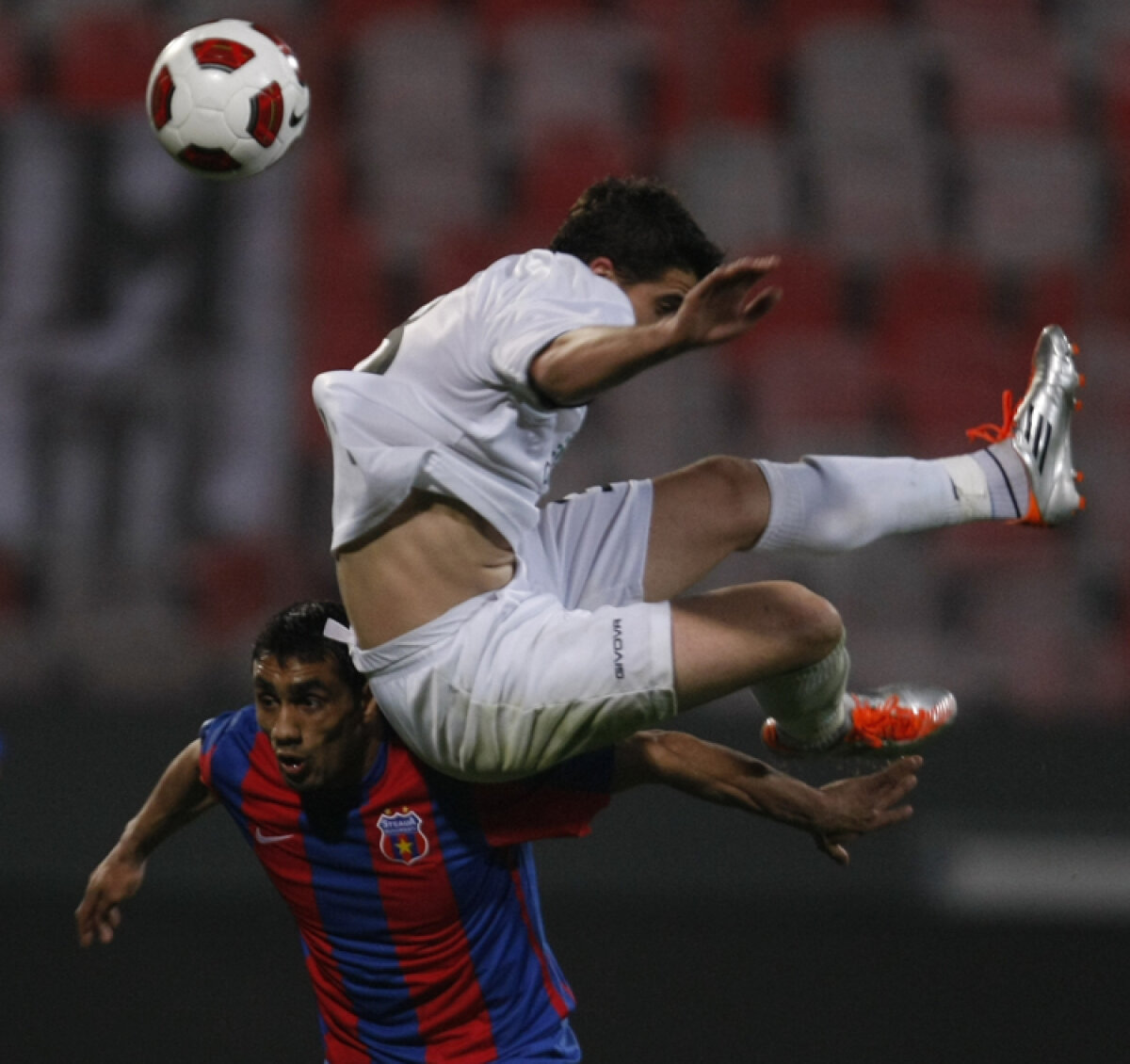 liveTEXT Steaua - Unirea Urziceni 5-0 (Nicoliţă 7, Geraldo 10, 75, Dică 64-pen, Burdujan 83)