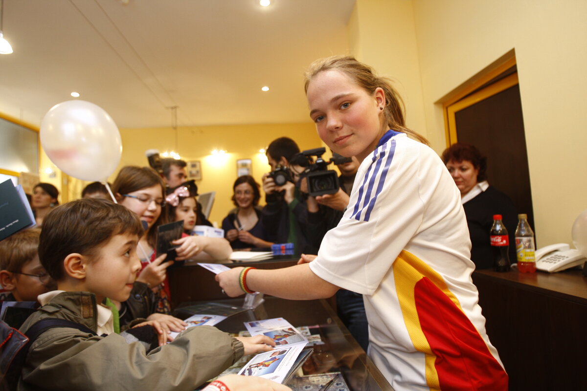 Crina Coco Popescu are plic personalizat!