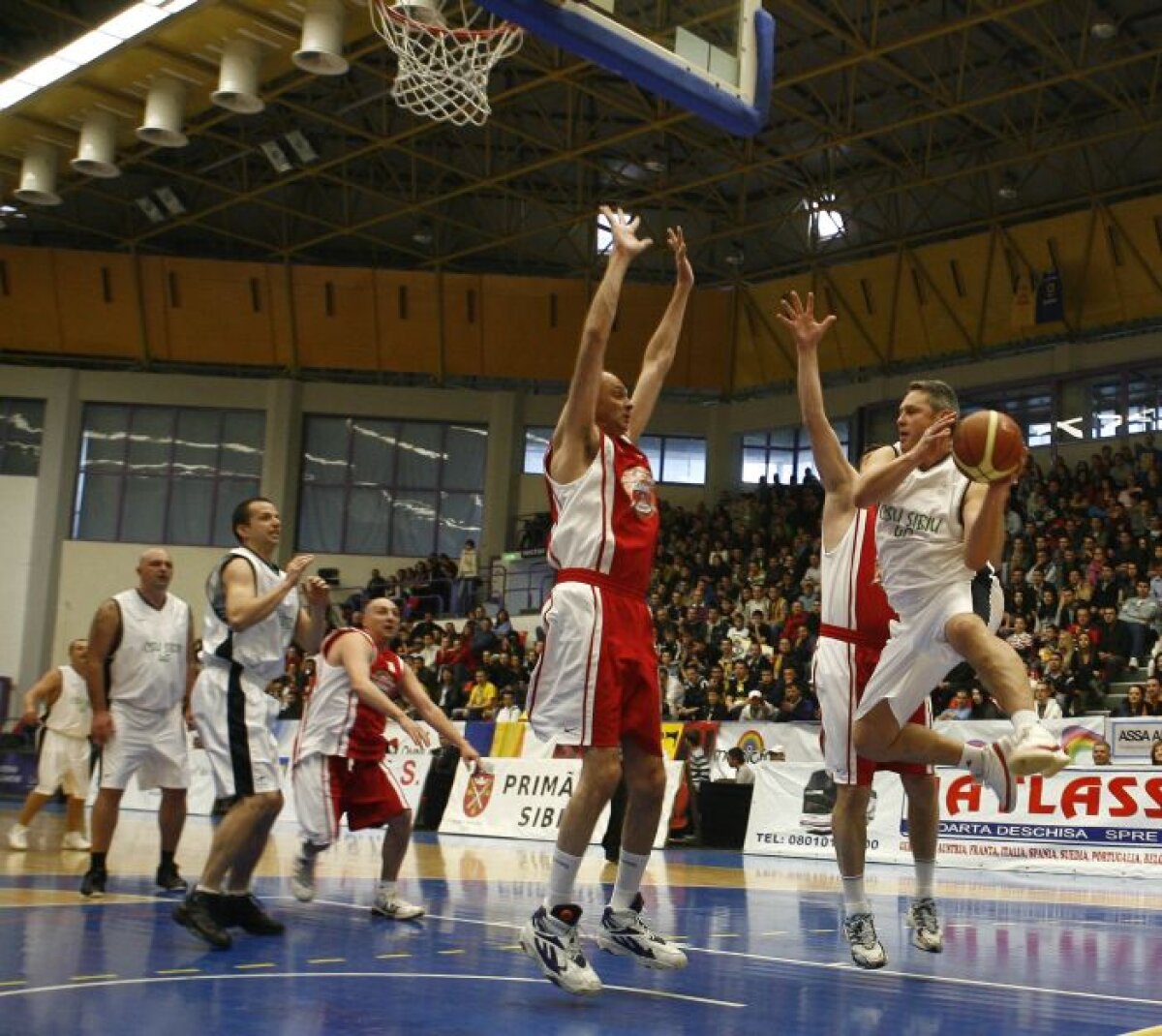 FOTO! All Star Game-ul baschetului masculin românesc a fost cîştigat de echipa Nordului