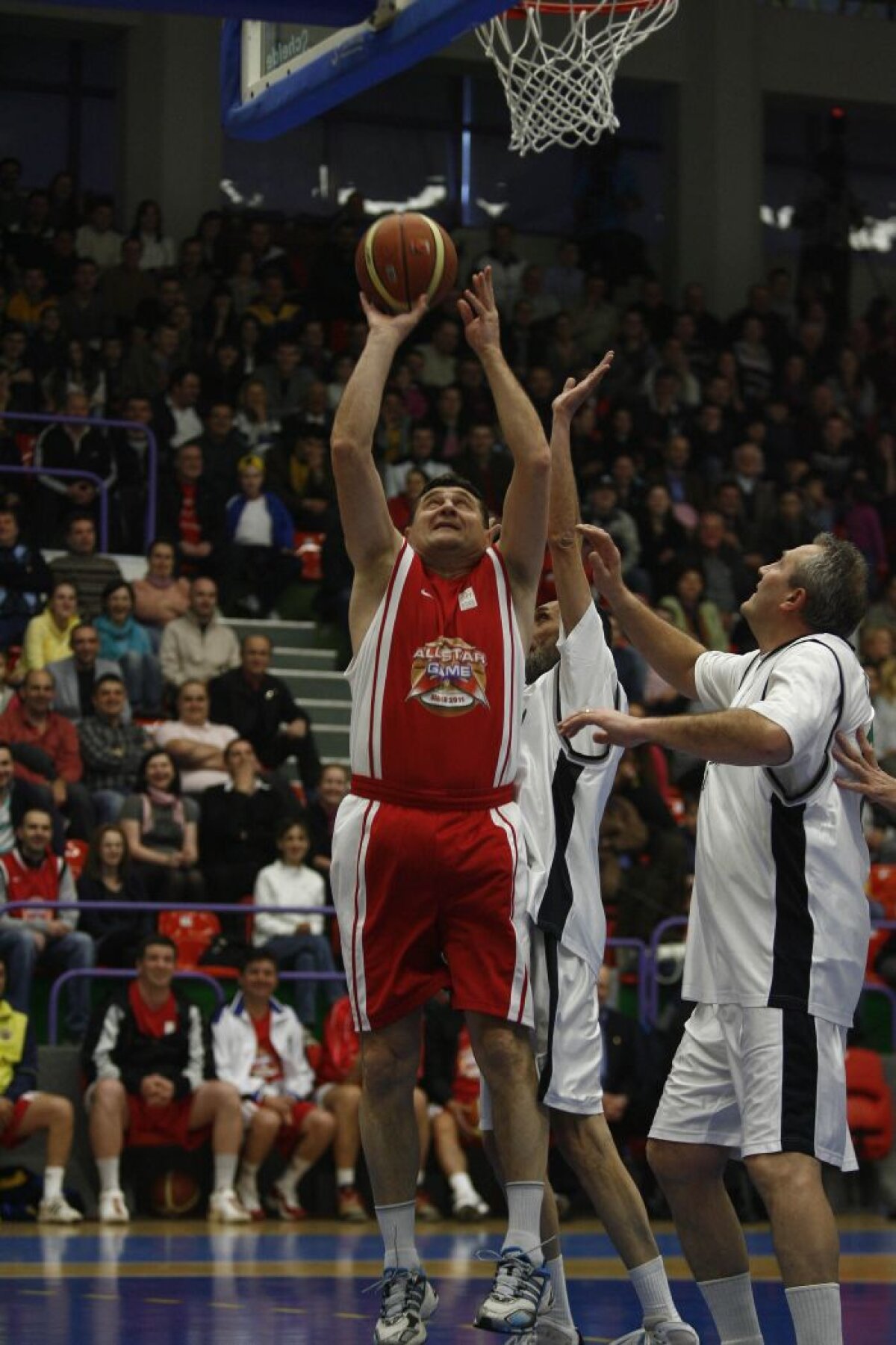 FOTO! All Star Game-ul baschetului masculin românesc a fost cîştigat de echipa Nordului