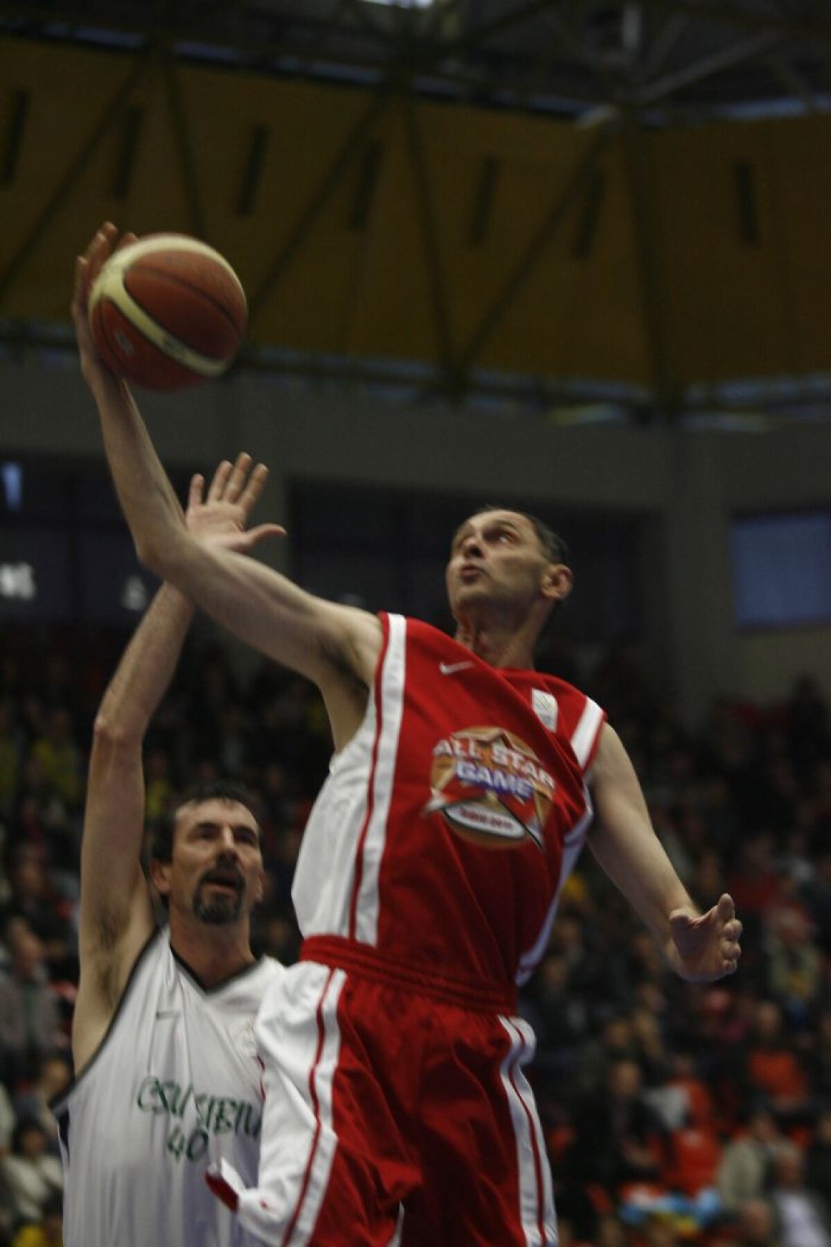 FOTO! All Star Game-ul baschetului masculin românesc a fost cîştigat de echipa Nordului