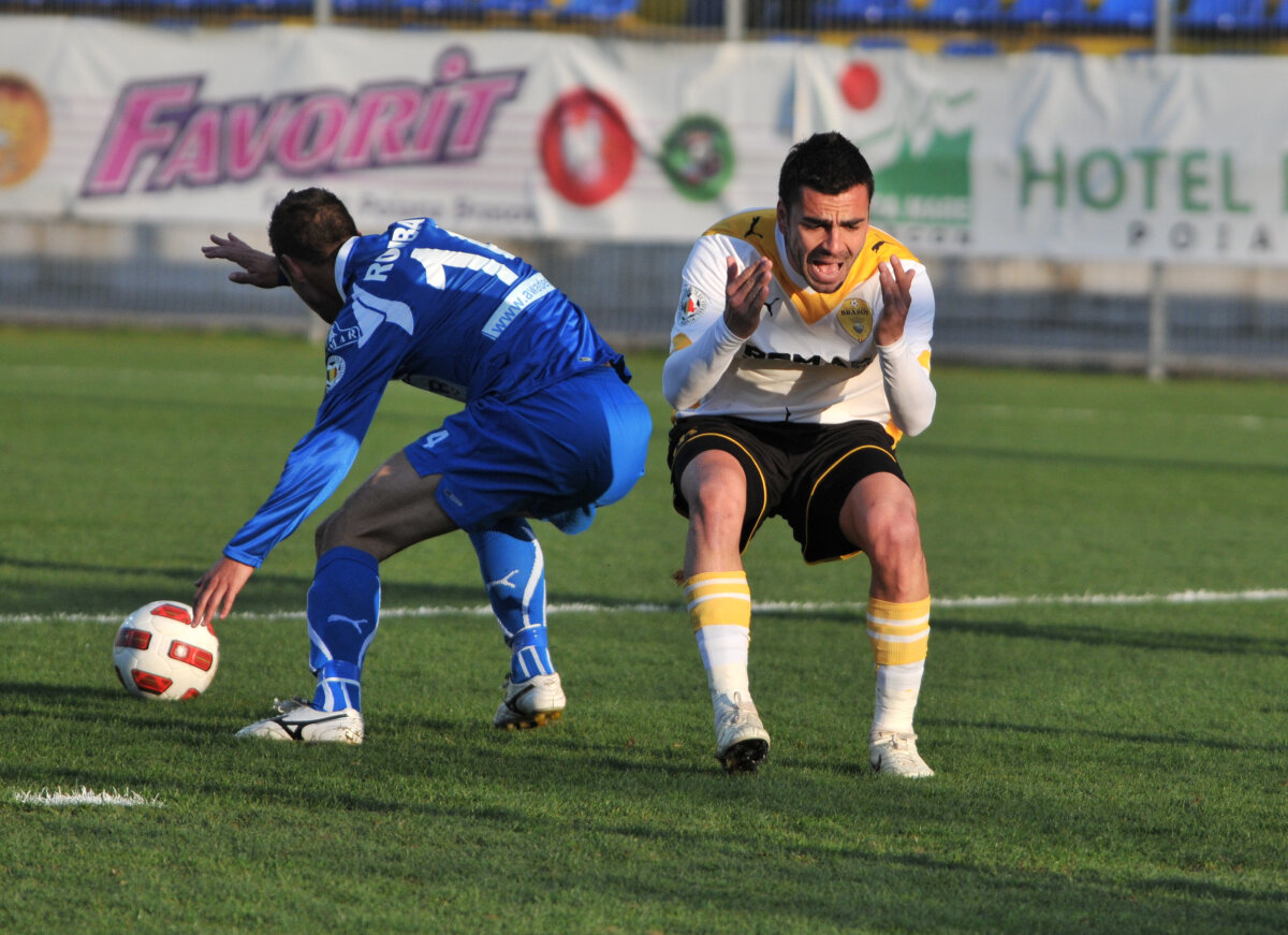 VIDEO » FC Braşov - Gloria Bistriţa 0-1: gazdele pierd după ce un recital al ratărilor!