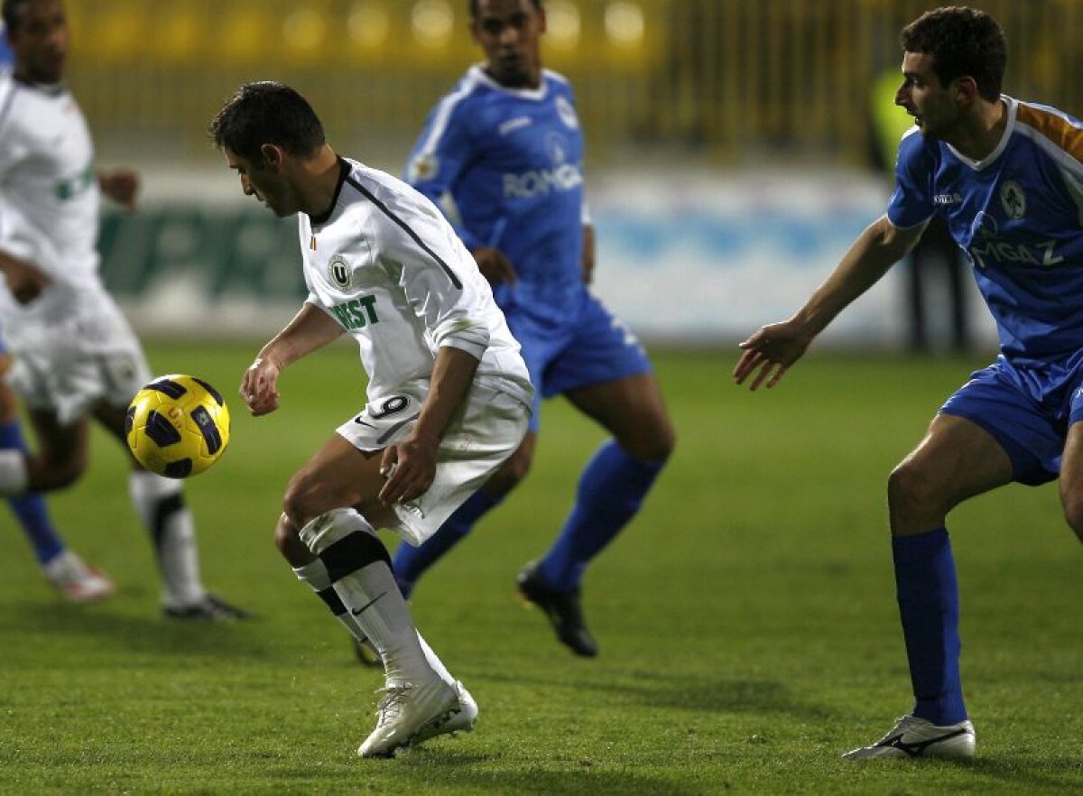 U Cluj - Gaz Metan 2-2! "Şepcile roşii" au avut gol anulat eronat în prelungiri!