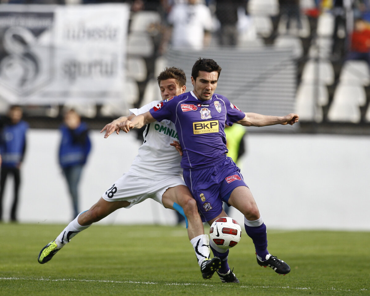 Final incredibil în Regie: Goga marchează de 3 puncte în prelungirile meciului Sportul-Poli 2-3!