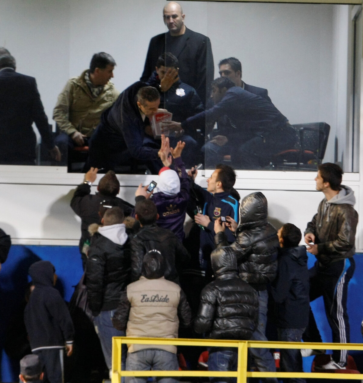 Steaua băgată în şedinţă de Mihalache » Năuciţi de un gol primit în prelungiri