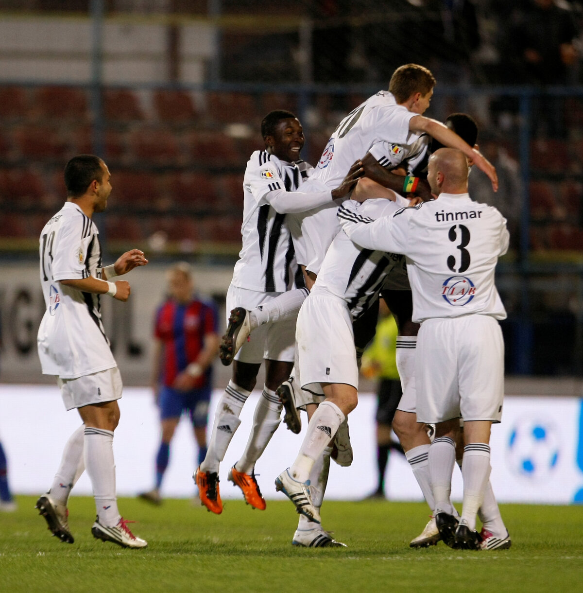 Steaua băgată în şedinţă de Mihalache » Năuciţi de un gol primit în prelungiri