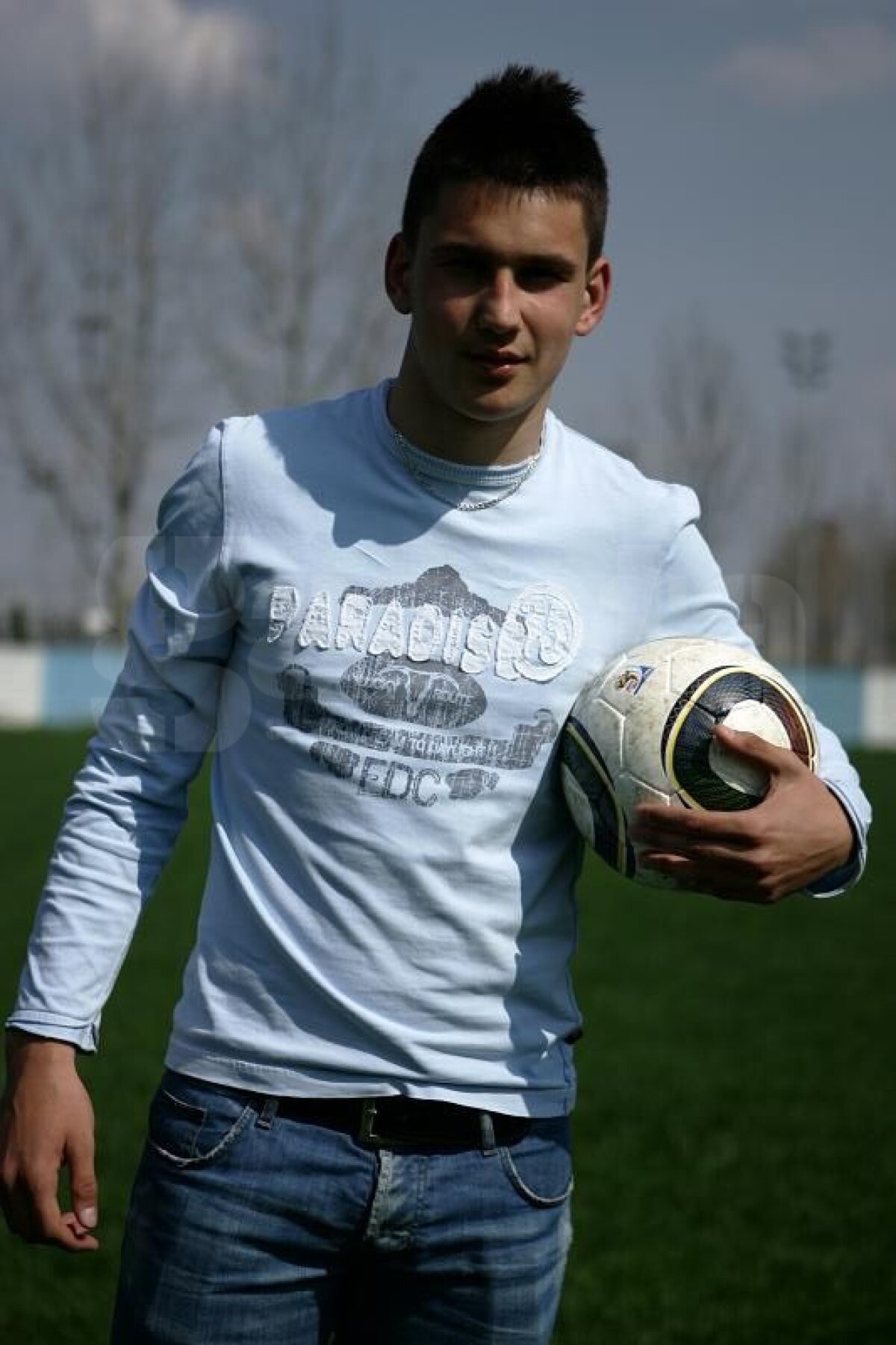 EXCLUSIV » FOTO » Încă un român în Italia! Juventus vrea un puşti pe care l-a dorit şi Barcelona!