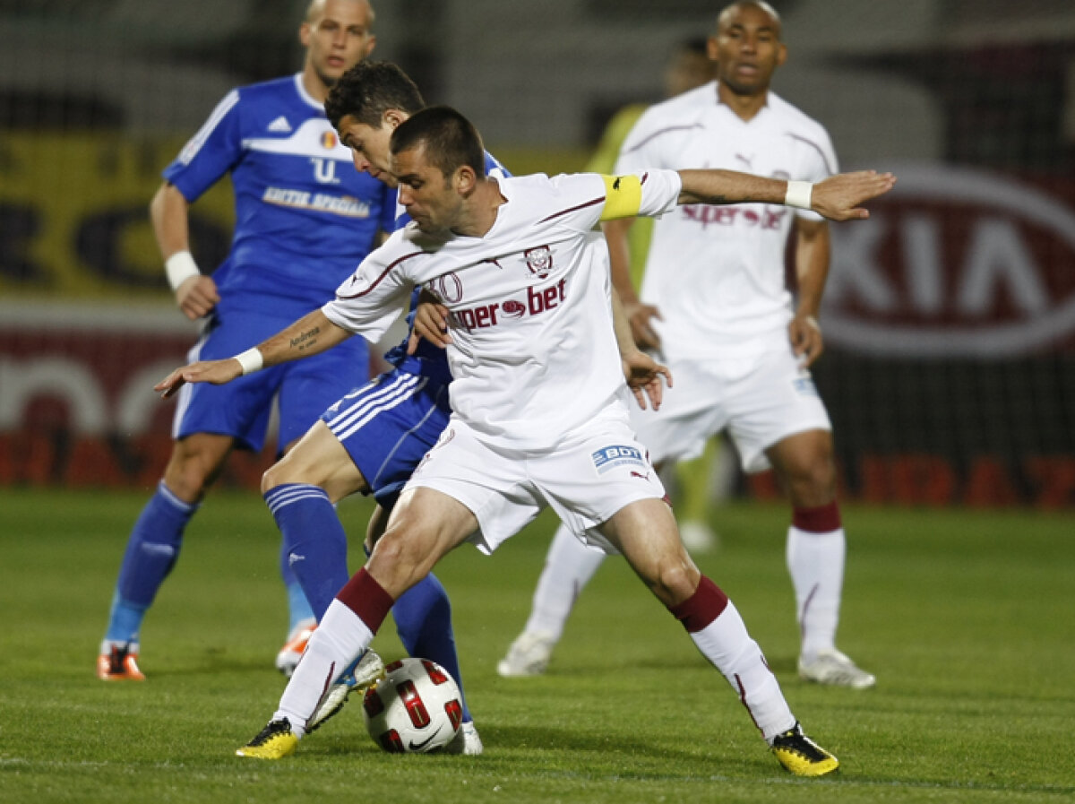 Lung. Şi mare. Frate cu Matrix