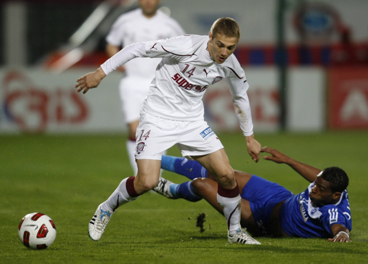 Lung. Şi mare. Frate cu Matrix