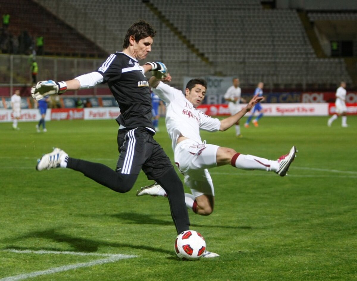 Lung. Şi mare. Frate cu Matrix