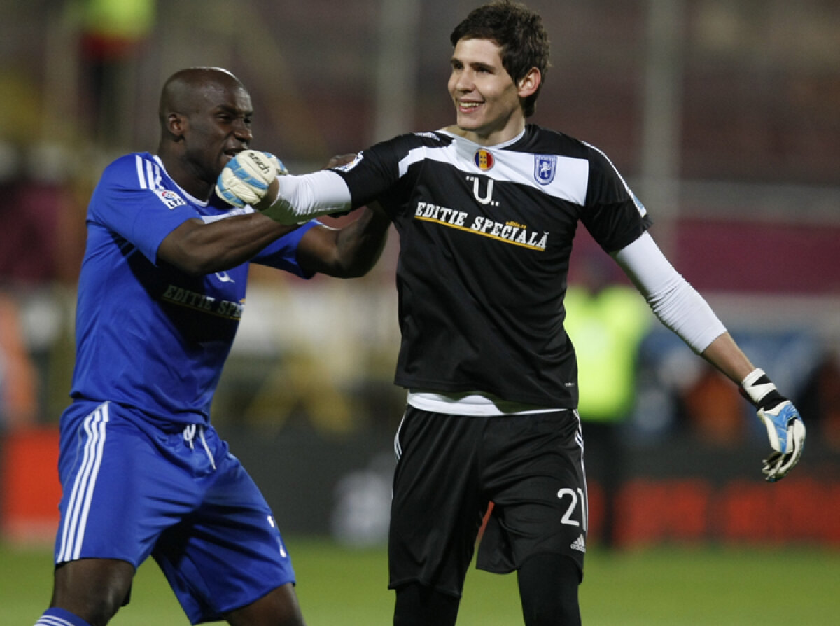 Lung. Şi mare. Frate cu Matrix