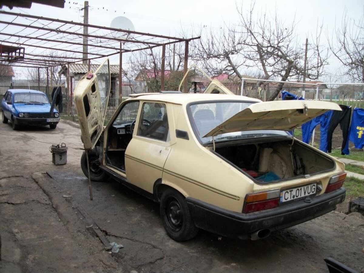 FOTO! Dacia 1310 cu uşi de Lamborghini