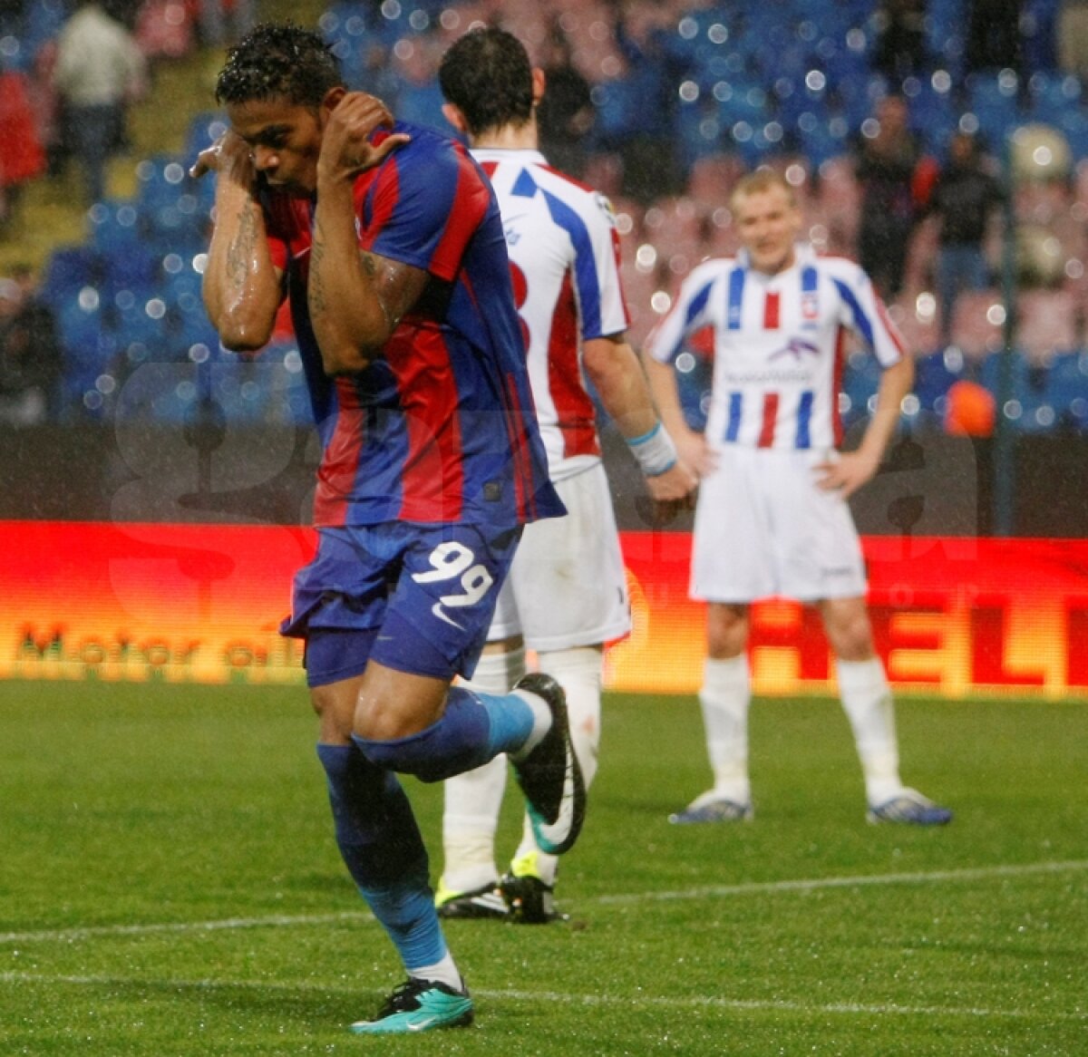 FOTO » Cronica de la Steaua - Oţelul 1-0: "Muraţi, dar cîştigaţi!"