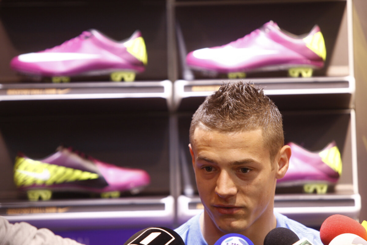 Steaua şi Dinamo au lansat noile ghete Nike