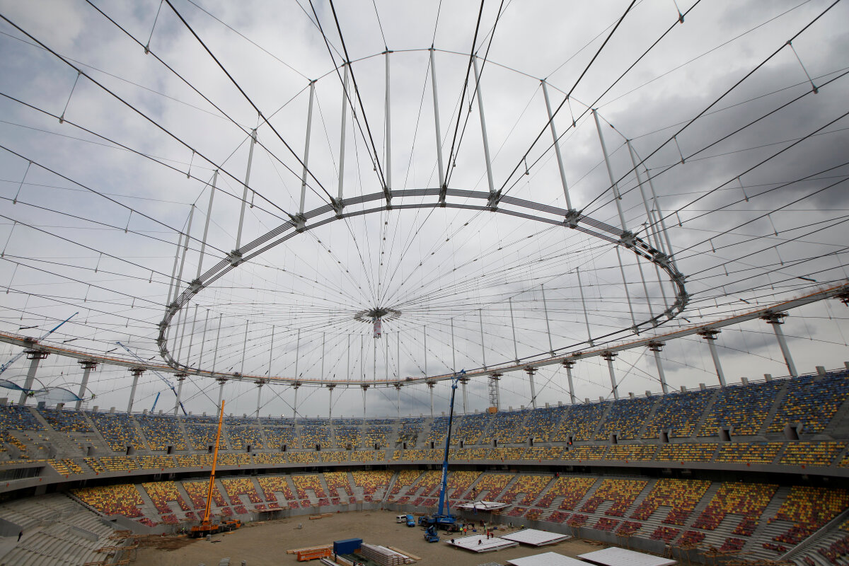 FOTO National Arena e gata la sfîrşitul lui iunie » Acum se montează acoperişul la noul stadion!