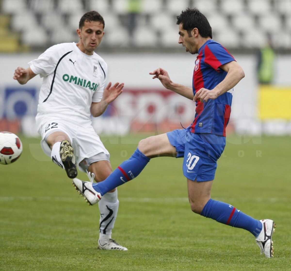 Sportul - Steaua 1-2. Echipa din Ghencea se apropie la 7 puncte de lider