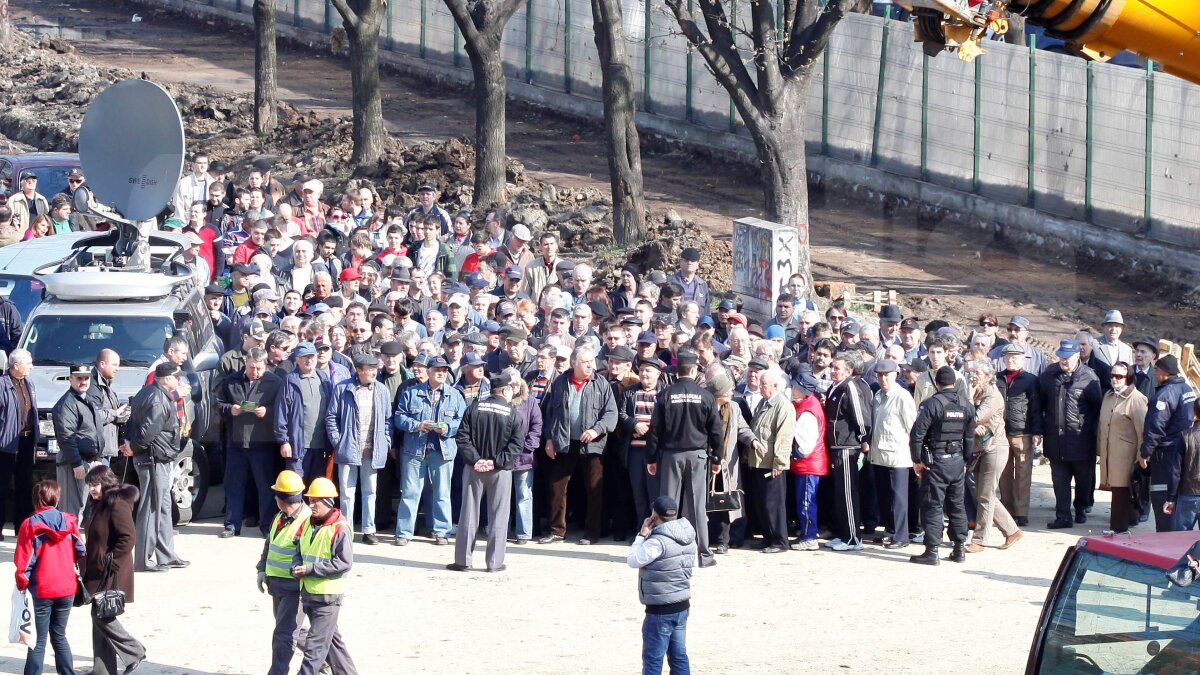 FOTO Interes incredibil pentru noua arenă din Bucureşti » Peste 20.000 de persoane au văzut deja National Arena