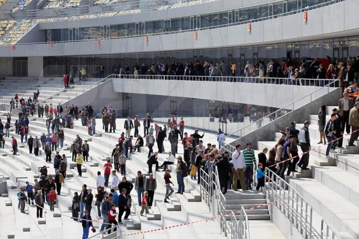 FOTO Interes incredibil pentru noua arenă din Bucureşti » Peste 20.000 de persoane au văzut deja National Arena