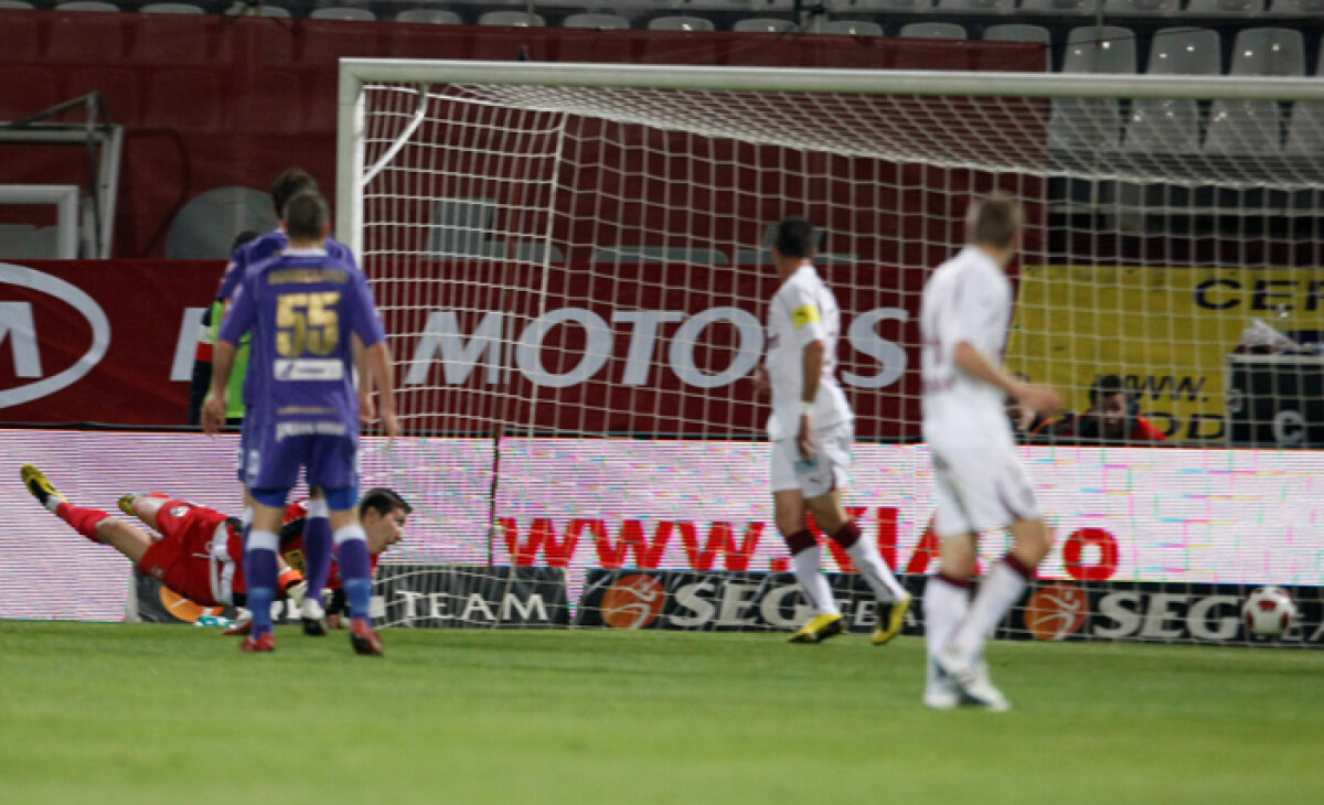 fazeVIDEO » Rapidul administrează Timişoarei prima înfrîngere a sezonului. Oţelul rămîne lider!