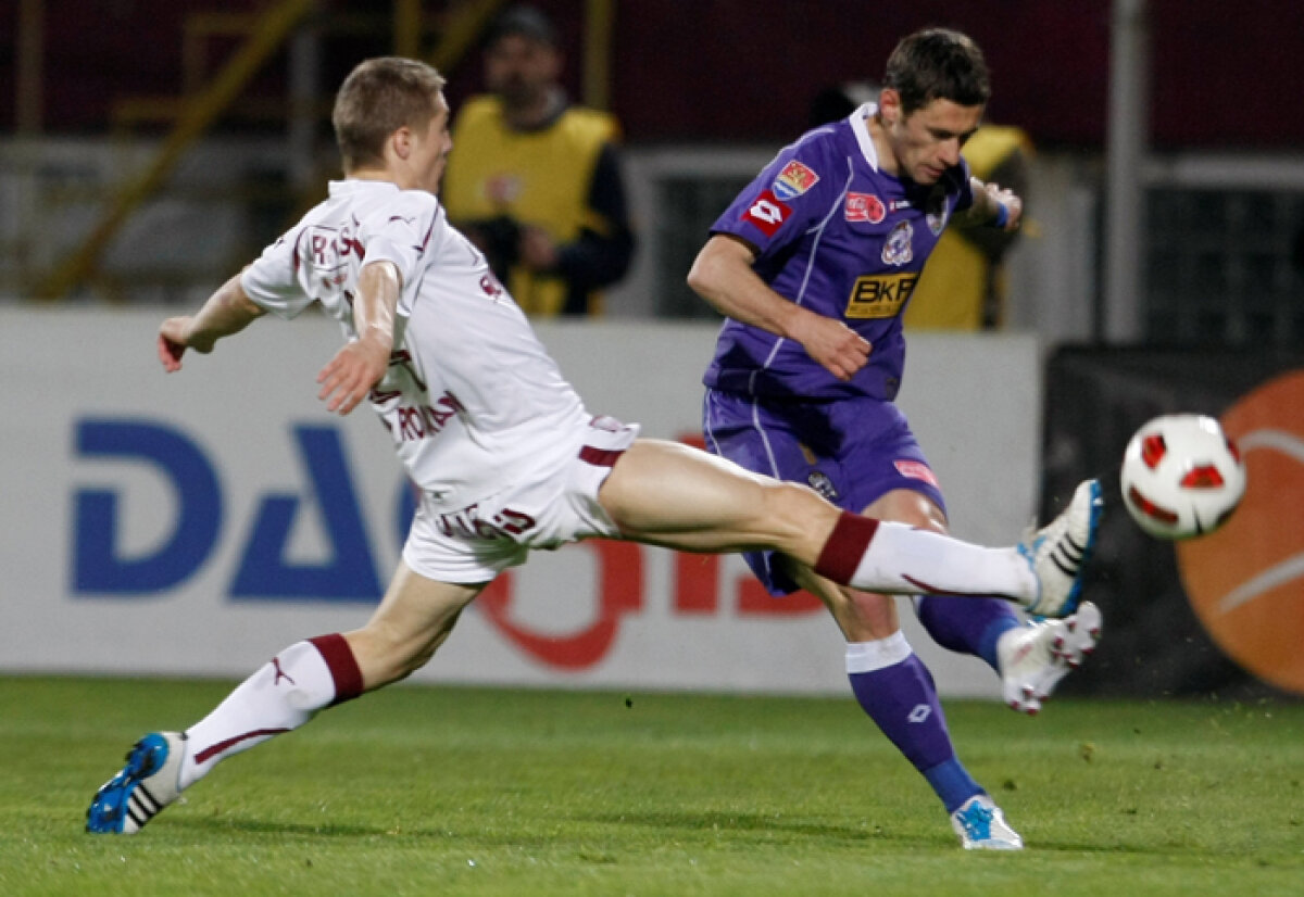 fazeVIDEO » Rapidul administrează Timişoarei prima înfrîngere a sezonului. Oţelul rămîne lider!