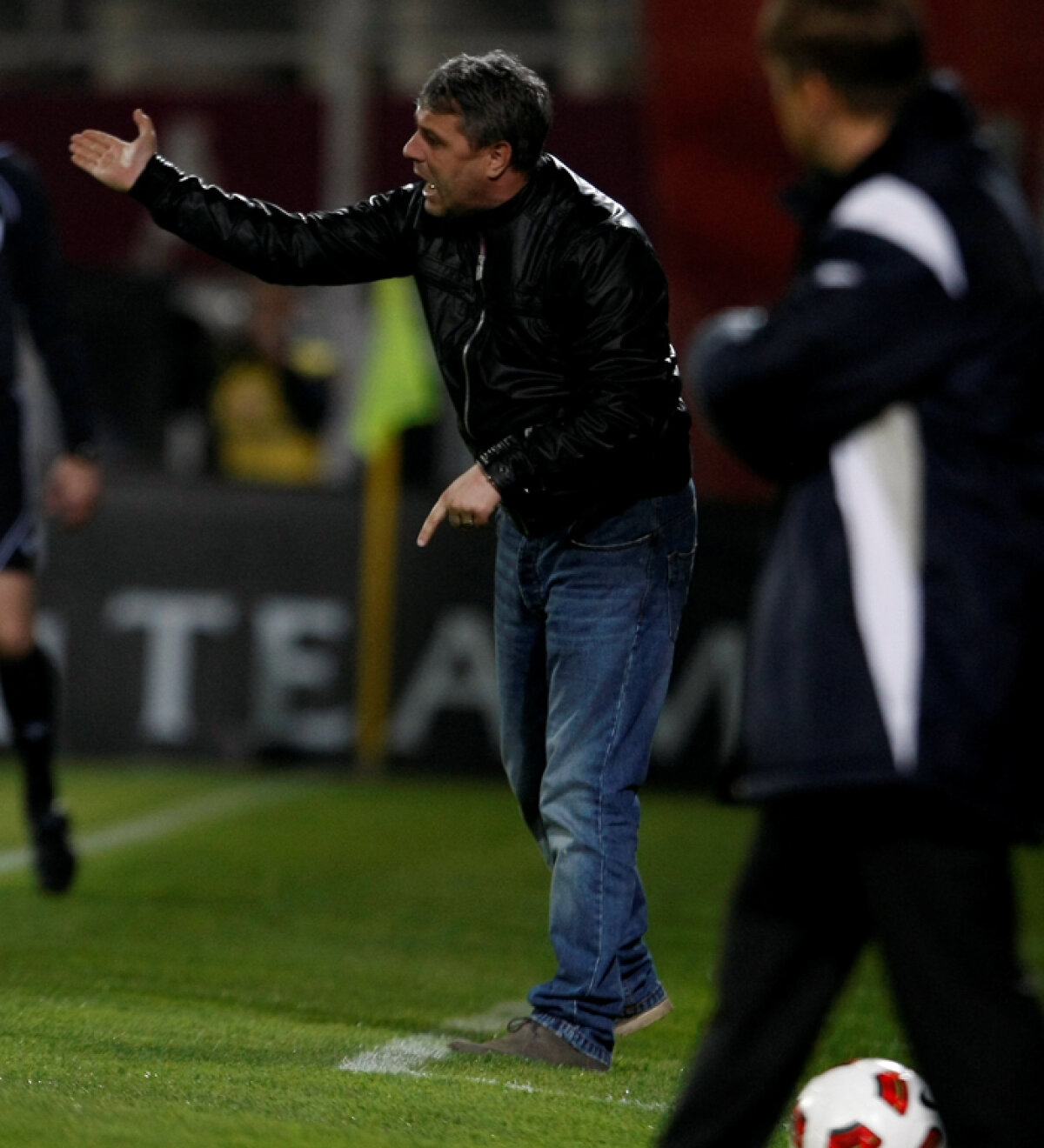 fazeVIDEO » Rapidul administrează Timişoarei prima înfrîngere a sezonului. Oţelul rămîne lider!